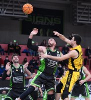 Basketball 2. Bundesliga 2021/2022: Tigers Tuebingen - ROEMERSTROM Gladiators Trier