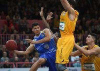 Basketball 1. Bundesliga 14/15 Hauptrunde:  Walter Tigers Tuebingen - Loewen Braunschweig