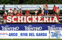 Fussball 1. Bundesliga Saison   2011/2012 : Schickeria Fans mit Banner
