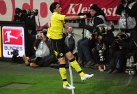Fussball 1. Bundesliga 10/11: JUBEL Lucas Barrios (Borussia Dortmund)