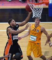 Basketball 1. Bundesliga 15/16 Testspiel:  Walter Tigers Tuebingen - ratiopharm Ulm