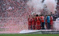 Fussball 1. Bundesliga  Saison  2012/2013:  Deutscher Meister 12/13 FC Bayern Muenchen