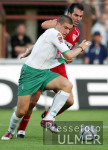 Fussball Ligapokal: Bremen - Stuttgart, Zweikampf