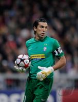 FUSSBALL  International CHL 09/10  Buffon (Juve)