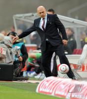 Fussball 1. Bundesliga : Trainer Christian Gross (VfB Stuttgart)
