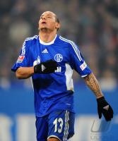 FUSSBALL 1. BUNDESLIGA: Schalke, JONES