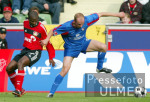 Fussball Bundesliga: Leverkusen - Kaiserslautern, Zweikampf
