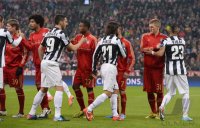 FUSSBALL INTERNATIONAL CHL VIERTELFINALE 12/13: FC Bayern Muenchen - Juventus Turin