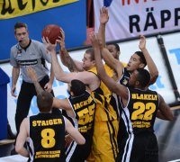 Basketball 1. Bundesliga 2012/2013:  Walter Tigers Tuebingen -Neckar Riesen Ludwigsburg