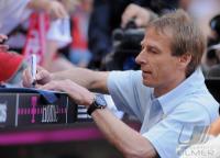 FUSSBALL 1. BUNDESLIGA: Bayern Muenchen - Schalke