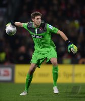 Fussball  1. Bundesliga  13/14: Torwart Fabian Giefer (Fortuna Duesseldorf)