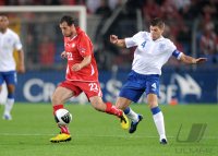 Fussball International EM 2012-Qualifikation: Xavier MARGAIRAZ (li, Schweiz) gegen Steven GERRARD (re, England)