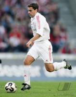 Fussball 1. Bundesliga: Koeln, LURLING Einzelaktion am Ball