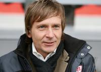Fussball  VfB Stuttgart  Sportdirektor Held