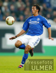 FUSSBALL 1. Bundesliga: S04, PINTO Einzelaktion