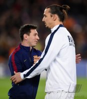 Fussball CHL  Saison 2014/2015: Lionel Messi (Barca) und Zlatan Ibrahimovic (Paris Saint-Germain)