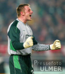Fussball International: Glasgow, DOUGLAS  jubelt