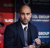 Fussball 1. Bundesliga Saison 14/15: Trainer Pep Guardiola (FC Bayern Muenchen)