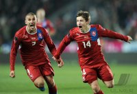 Fussball Nationalmannschaft : JUBEL nach dem TOR zum 1:0 Jan Rezek , Vaclav Pilar (v. li., Tschechische Republik)