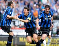 FUSSBALL SERIE A:  Javier Zanetti, Diego Milito  (v. li., Inter)