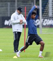 Fussball Training Deutsche Nationalmannschaft in Stuttgart: Karim-David Adeyemi (Deutschland)