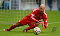 Fussball 1. Bundesliga 2014/2015: Torwart Pep Reina (FC Bayern Muenchen)