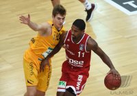 Basketball 1. Bundesliga 14/15 Hauptrunde:  Walter Tigers Tuebingen - Brose Baskets Bamberg