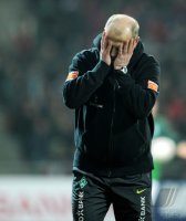 Fussball: 1. Bundesliga Saison 2010/2011: Werder Bremen - Bayer 04 Leverkusen