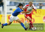 FUSSBALL 1. Bundesliga: Schalke - Koeln, Zweikampf