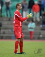 FUSSBALL 1. Bundesliga 2013/2014: Torwart Alexander Manninger (FC Augsburg)