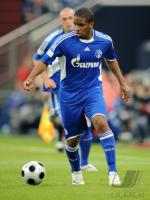 Fussball 1. Bundesliga, FC Schalke 04: FARFAN Einzelaktion am Ball