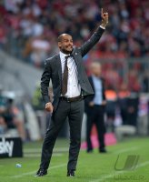 Fussball  1. Bundesliga Saison 2013/2014: FC Bayern Muenchen - Borussia Moenchengladbach