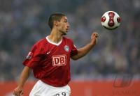 Fussball 1. Bundesliga: Berlin, FATHI Einzelaktion