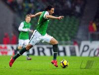 FUSSBALL, 1. BUNDESLIGA, 27. Spieltag: Bremen - Bochum, PIZARRO am Ball