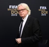 Fussball International FIFA Ballon d Or 2012:  Nationaltrainer Thailand  Winfried Schaefer (Deutschland)