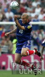 Fussball INTERNATIONAL  EURO 2004  Kroatien-Frankreich im Stadion Dr. Magalhaes Pessoa in Leiria