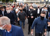 Tesla-Chef Elon Musk besucht Biopharma-Unternehmen Curevac