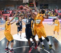 Basketball 1. Bundesliga 14/15 Hauptrunde:  Walter Tigers Tuebingen - Alba Berlin