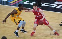 Basketball 1. Bundesliga 16/17 Hauptrunde: Walter Tigers Tuebingen - Brose Bamberg