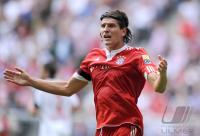 Fussball 1. Bundesliga : JUBEL Mario Gomez (FCB)
