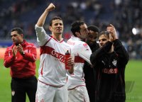 Fussball 1. Bundesliga : JUBEL mit Khalid Boulahrouz,  Cristian Molinaro,  Cacau, Pirmin Schwegler (li, Eintracht Frankfurt) gegen Tamas Hajnal  (v. li., VfB Stuttgart) 