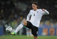 FUSSBALL INTERNATIONAL: Mesut OEZIL (Deutschland)
