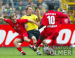 Fussball 1. Bundesliga: Dortmund - Freiburg, Zweikampf