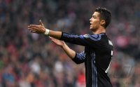 Fussball CHL 16/17 Achtelfinale: FC Bayern Muenchen - Real Madrid