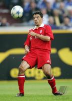 Fussball 1. Bundesliga: Bayern, MAKAAY Einzelaktion am Ball