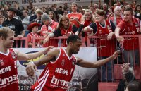 Basketball 1. Bundesliga 2012/2013:  Walter Tigers Tuebingen - Brose Baskets Bamberg