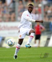Fussball 1. Bundesliga Saison   2011/2012 :  Andrew Sinkala (FC Augsburg)
