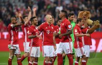 Fussball 1. Bundesliga Saison 2016/2017: FC Bayern Muenchen - Borussia Dortmund