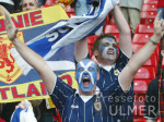 FUSSBALL Schottland -Deutschland  Schottischer  Fan  jubelt