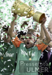 DFB Pokal Finale: Bremen - Aachen, AILTON jubelt mit DFB-Pokal